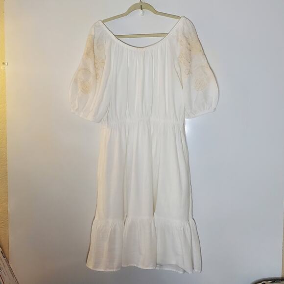Knox Rose Dresses & Skirts - Knox Rose Off the shoulder white tiered midi dress Size XL Great condition
